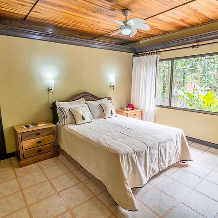 Kayak Lodge Damas Екстериор снимка