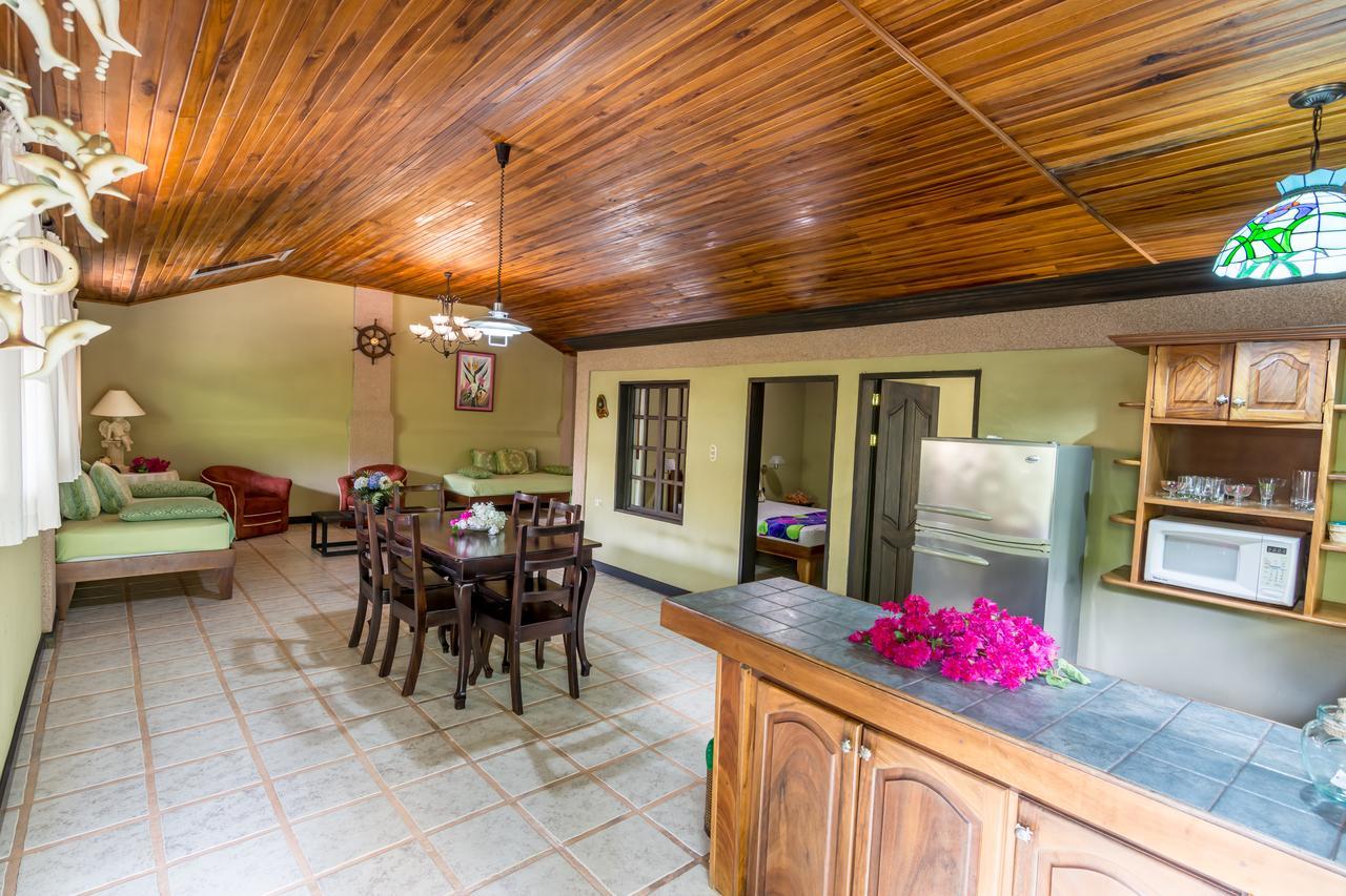 Kayak Lodge Damas Екстериор снимка