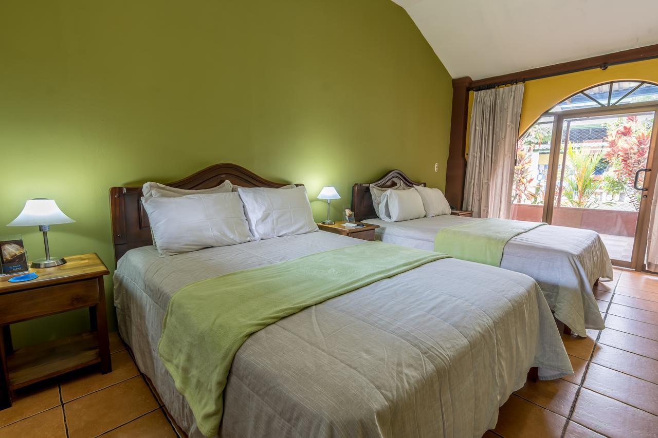 Kayak Lodge Damas Екстериор снимка