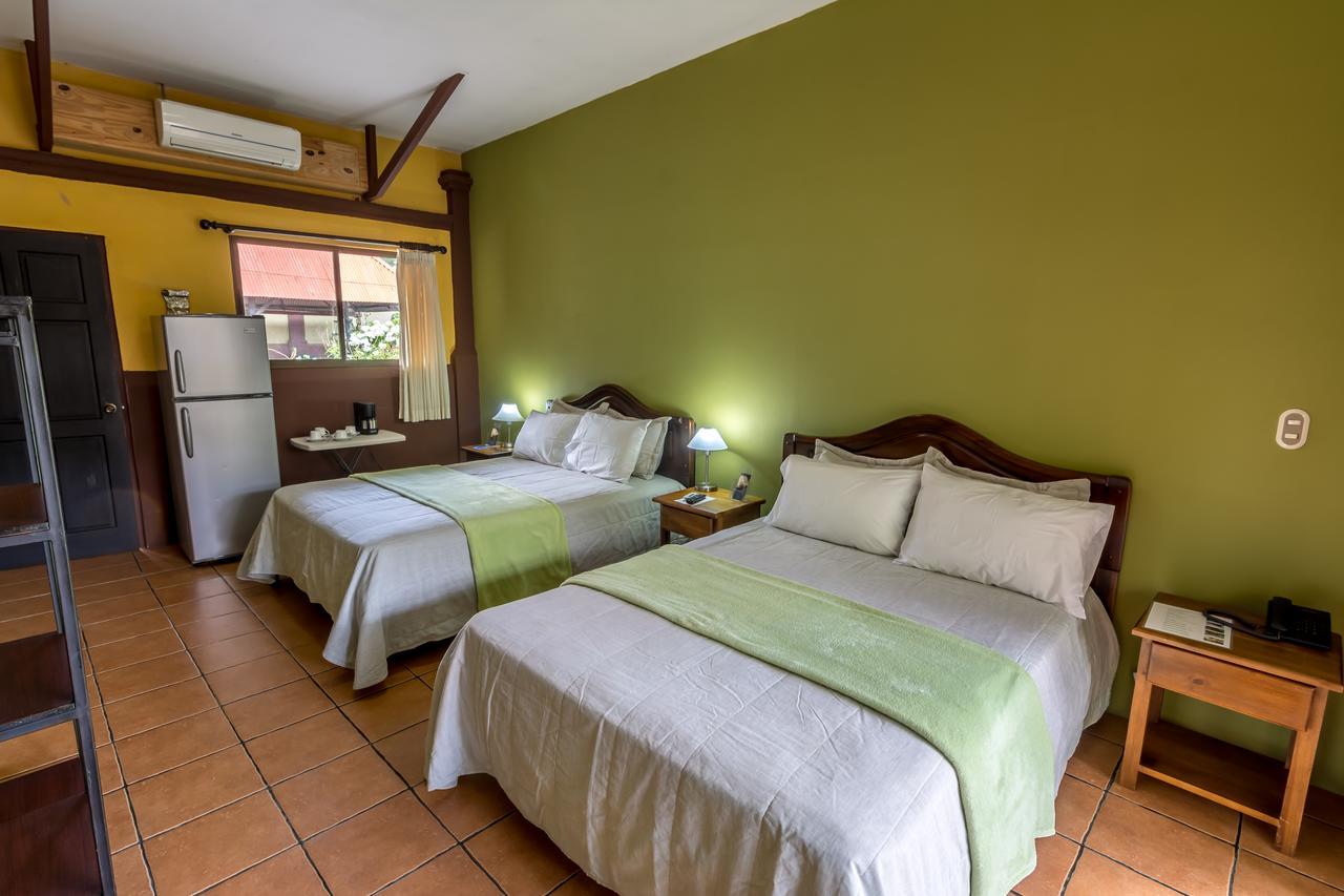 Kayak Lodge Damas Екстериор снимка