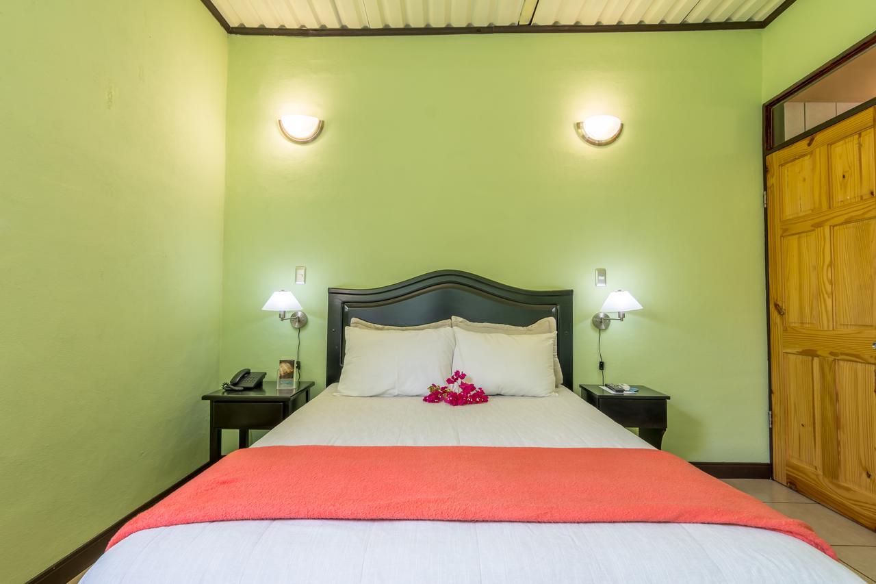 Kayak Lodge Damas Екстериор снимка