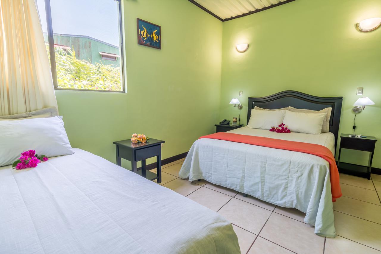 Kayak Lodge Damas Екстериор снимка