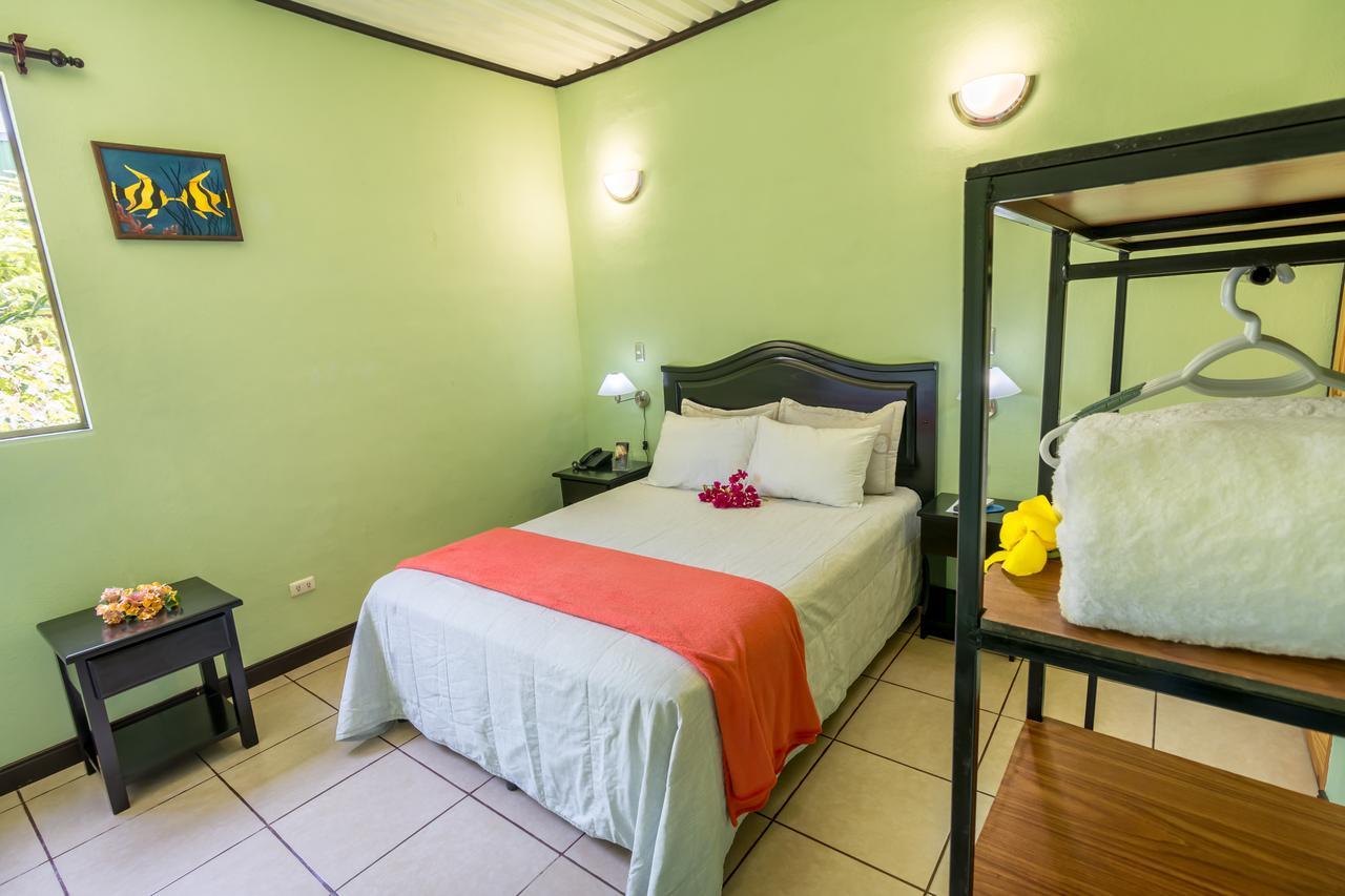 Kayak Lodge Damas Екстериор снимка