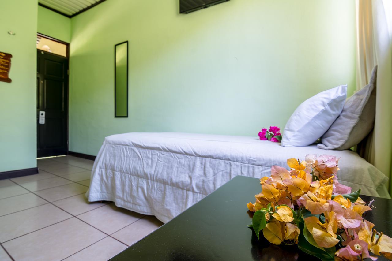 Kayak Lodge Damas Екстериор снимка