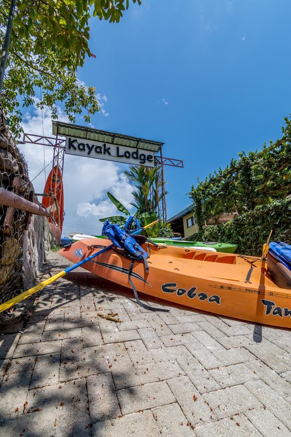 Kayak Lodge Damas Екстериор снимка
