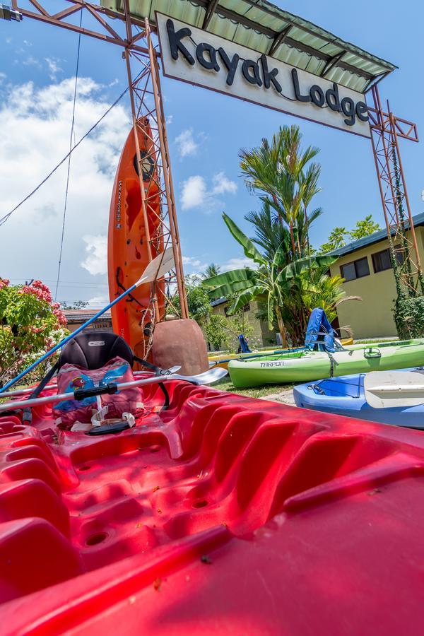Kayak Lodge Damas Екстериор снимка