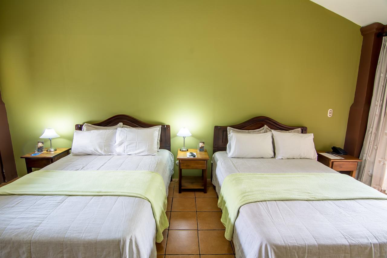 Kayak Lodge Damas Екстериор снимка